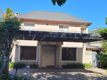 Venta Casa - Lagartos Country Club / Pilar - Vista al Golf