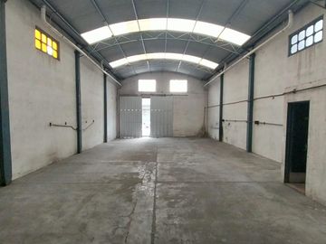 Galpón en  Alquiler