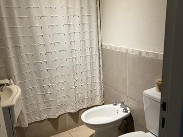 Casa de 6 Ambientes en Ayres de Pilar - Disponible a partir del 15 de diciembre