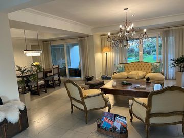Casa de 6 Ambientes en Ayres de Pilar - Disponible a partir del 15 de diciembre
