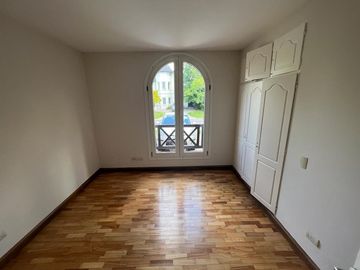 Casa en Venta  5 dormitorios en La Alameda, Nordelta