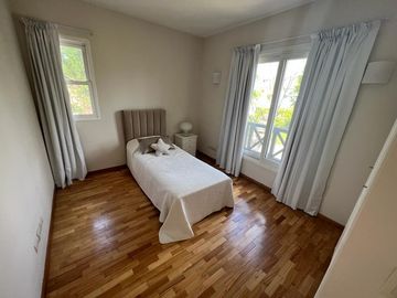 Casa en Venta  5 dormitorios en La Alameda, Nordelta