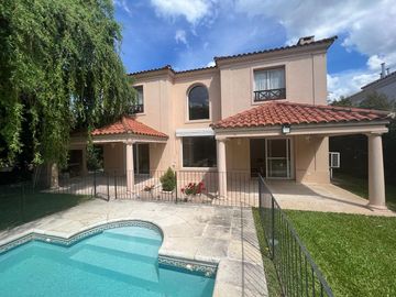 Casa en Venta  5 dormitorios en La Alameda, Nordelta