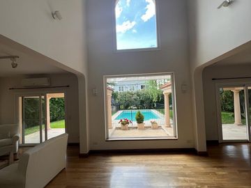 Casa en Venta  5 dormitorios en La Alameda, Nordelta