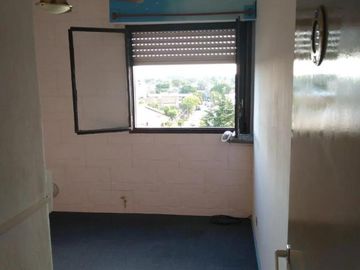 Departamento en venta - 4 Dormitorios 2 Baños - Cochera - 103Mts2 - Béccar, San Isidro
