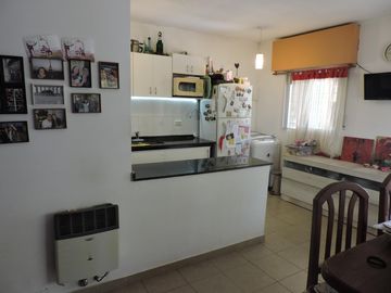 Casa con pileta en Funes
