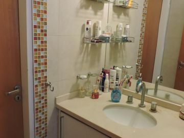 Casa con pileta en Funes