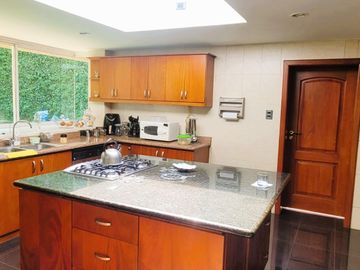 VENTA CASA DE LUJO 800 m² VISTA PANORÁMICA, en Quito con 5 dormitorios G.Be_AQT