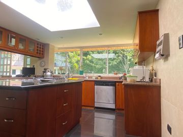 VENTA CASA DE LUJO 800 m² VISTA PANORÁMICA, en Quito con 5 dormitorios G.Be_AQT
