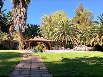 Recibimos Ofertas!! Gran Parcela con 3 Casas.