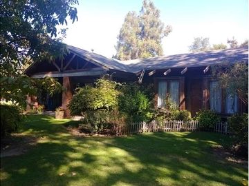 VENTA DE HERMOSA PARCELA CON GRAN CASA CON CAVA!!