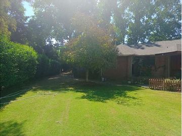 VENTA DE HERMOSA PARCELA CON GRAN CASA CON CAVA!!