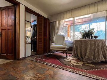 Recibimos Ofertas! Gran Parcela con 3 casas..