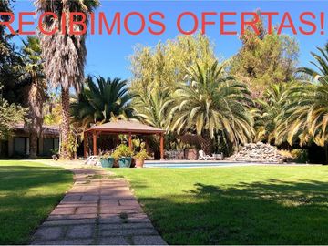 Recibimos Ofertas! Gran Parcela con 3 casas..