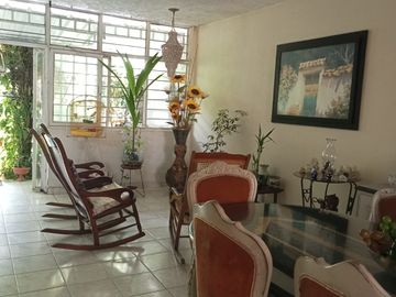 Venta Amplia y acogedora casa en Prados del Norte, Cali