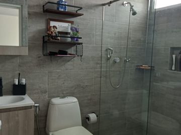 Venta Amplia y acogedora casa en Prados del Norte, Cali