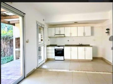 VENTA / DUPLEX / 3 AMBIENTES / PILAR