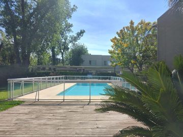 VENTA / DUPLEX / 3 AMBIENTES / PILAR