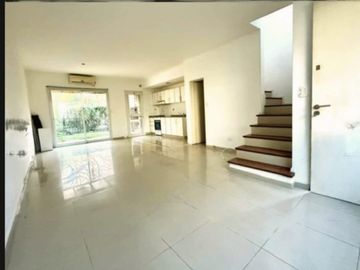 VENTA / DUPLEX / 3 AMBIENTES / PILAR