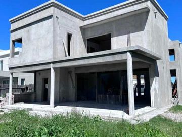 VENTA CASA EN LAGOS DE CANNING, DESARROLLO