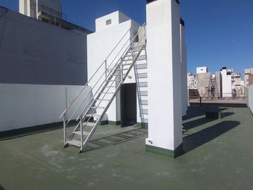 Departamento Un Dormitorio Balcon Y Patio 40% Entrega Y 40 Cuotas En Pesos