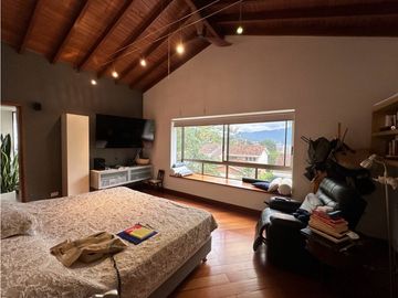 Hermosa casa a la venta ubicada en benedictinos