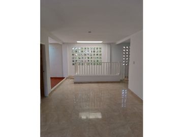 Casa de dos pisos en venta Barrio El Recreo Palmira Valle Colombia