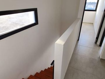 DUPLEX TRES DORMITORIOS EN VENTA, DOCTA URBANIZACION