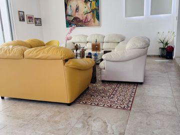Casa en Venta en Yucatán Country Club, con vista al lago y  campo de Golf