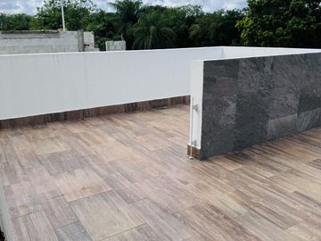 Casa en Venta en Yucatán Country Club, con vista al lago y  campo de Golf