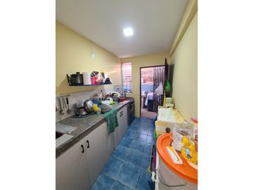 En venta casa de dos habitaciones ciudadela La Aurora Manta