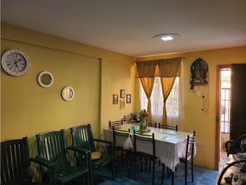En venta casa de dos habitaciones ciudadela La Aurora Manta