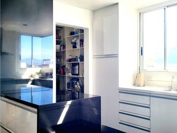 González Suárez, Departamento en Venta, 200m2, 3 Habitaciones