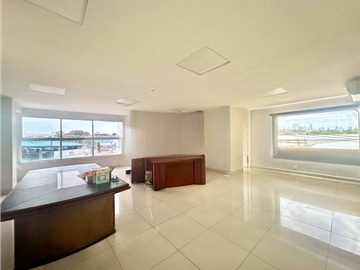 ALQUILER LOCAL 2500M2  EN TUMBAMUERTO MC