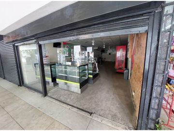 VENTA LOCAL COMERCIAL 225M2 FRENTE A UNIVERSIDAD  EL CARMEN KAF