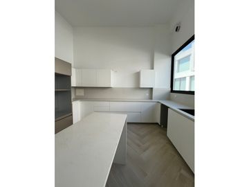 Venta Ocean Villas, Ocean Reef Island