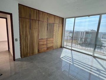 Casa Venta  en Valle Imperial Zapopan, amplia en un coto exclusivo