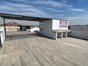 Casa Venta  en Valle Imperial Zapopan, amplia en un coto exclusivo