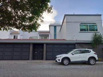 Casa en venta en Villas de Irapuato, Irapuato, Guanajuato