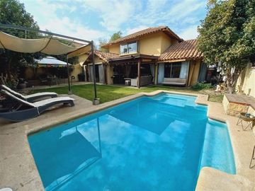 Casa en Venta en AV. EL CARMEN