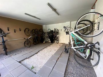Departamento en Venta en COCINA CON LOGIA / ESTACIONAMIENTO