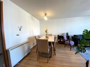 Departamento en Venta en COCINA CON LOGIA / ESTACIONAMIENTO