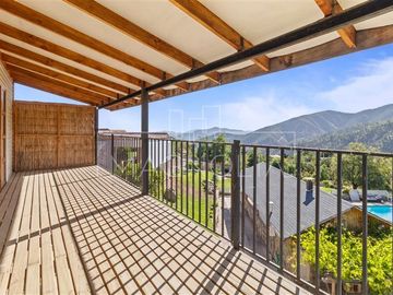 Casa en Venta en condominio la aurora con vista a todo el valle