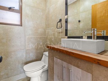 Casa en Venta en condominio la aurora con vista a todo el valle
