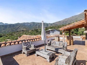 Casa en Venta en condominio la aurora con vista a todo el valle