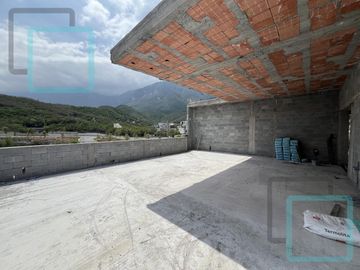 CASA EN VENTA SIERRA ALTA ZONA CARRETERA NACIONAL MONTERREY