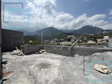 CASA EN VENTA SIERRA ALTA ZONA CARRETERA NACIONAL MONTERREY
