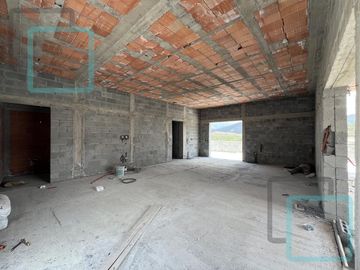 CASA EN VENTA SIERRA ALTA ZONA CARRETERA NACIONAL MONTERREY