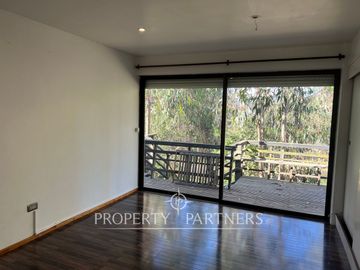 Parcela con moderna y sólida Casa en Portal San Juan