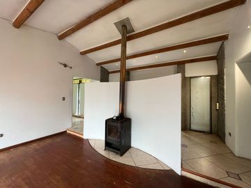 Parcela con moderna y sólida Casa en Portal San Juan